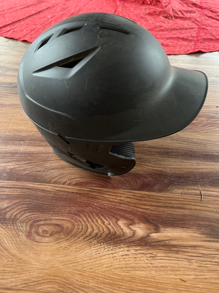 New Medium/Large Under Armour Batting Helmet
