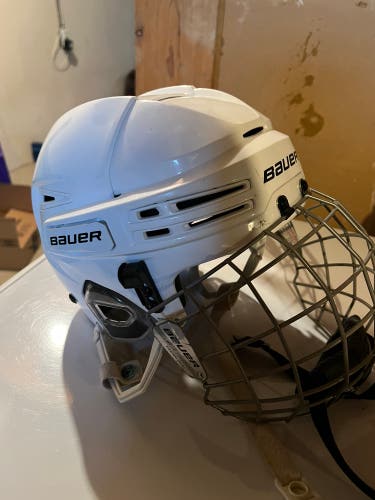 Used Medium Bauer Re-Akt Helmet