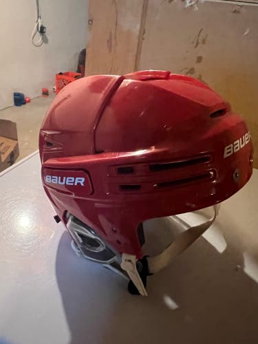 Used Medium Bauer Re-Akt Helmet