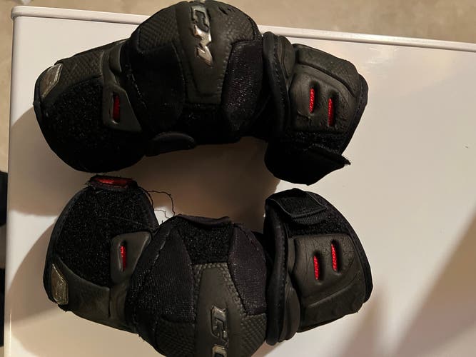 Used Medium CCM Elbow Pads