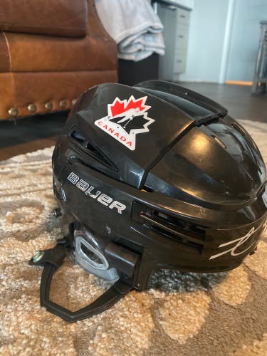 Used Small Bauer Re-Akt 100 Helmet