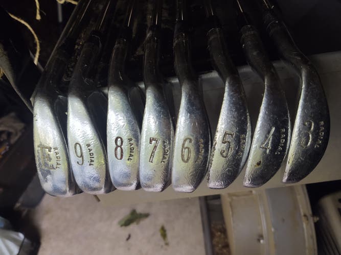 Used Men's Ben Hogan Right Handed Radial Iron Set Regular Flex 8 Pieces Steel Shaft