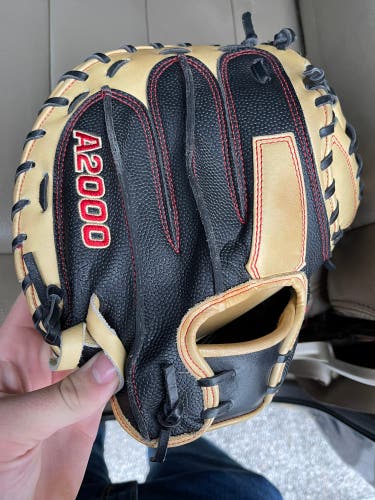 Catcher's 33.5" A2000 Baseball Glove