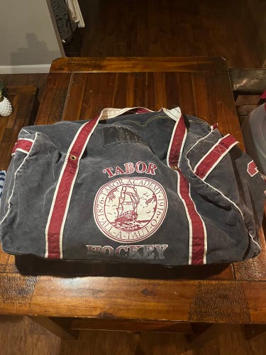 Team Issued Hockey Bag