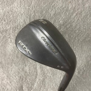 Men's Right Handed Cleveland RTX 4 52 Degree Wedge