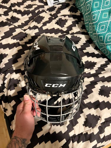 Used Medium CCM  FL40 Helmet w/ Cage