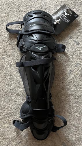 Mizuno Samurai catcher’s leg guards