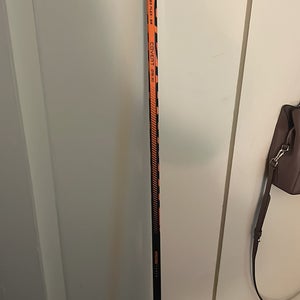 Senior Used Right Handed Warrior Covert QR5 30 Hockey Stick W03