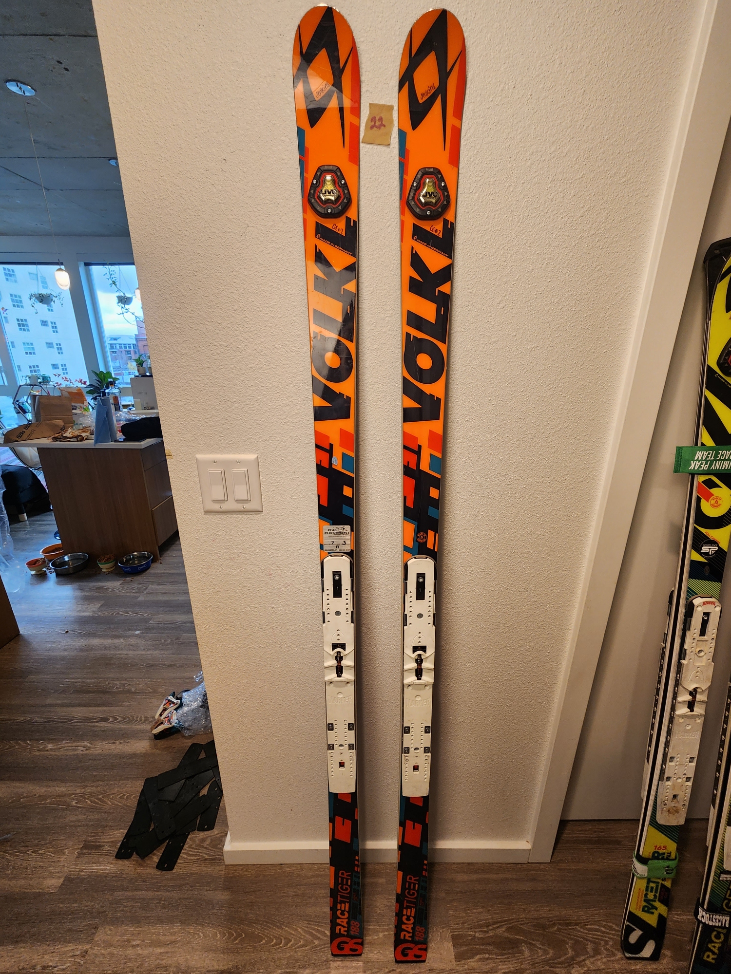 Used 2017 188 cm Volkl Racetiger GS Skis Without Bindings