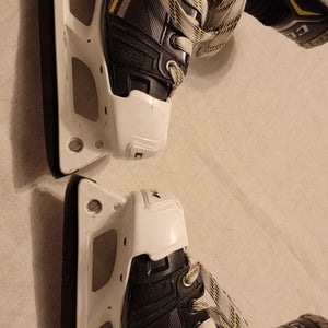 Senior Used CCM Tacks 9080 Hockey Goalie Skates Regular Width Size 7