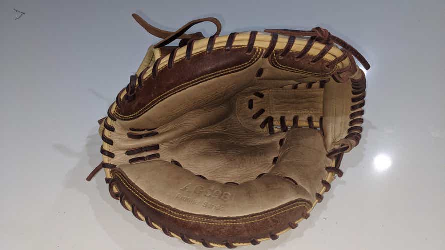 Used Akadema Right Hand Throw AGC 98 Baseball Glove 32"