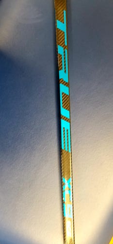 New Senior True Right Handed XC9 ACF Hockey Stick TC2 Pro Stock