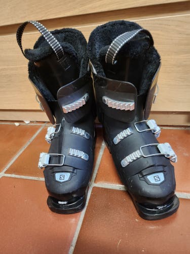 Used Kid's Salomon All Mountain Ski Boots size 275mm