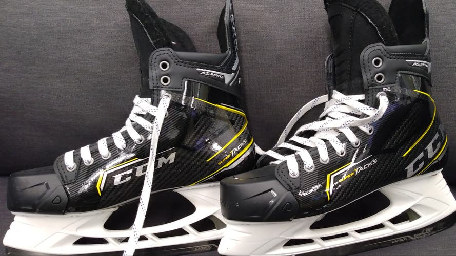 Toronto Maple Leafs Jason Spezza Game Used CCM Hockey Skates 9.75DA