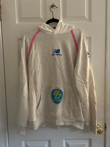 Used Large New Balance Sweatshirt