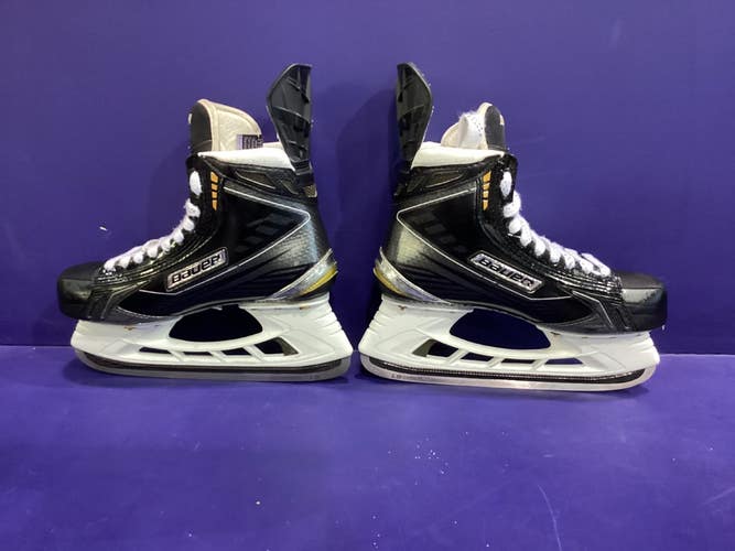 Senior Used Bauer Supreme MX3 Hockey Skates Regular Width Size 7