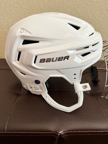 Used Medium Bauer Re-Akt 150 Helmet and profile 3 cage