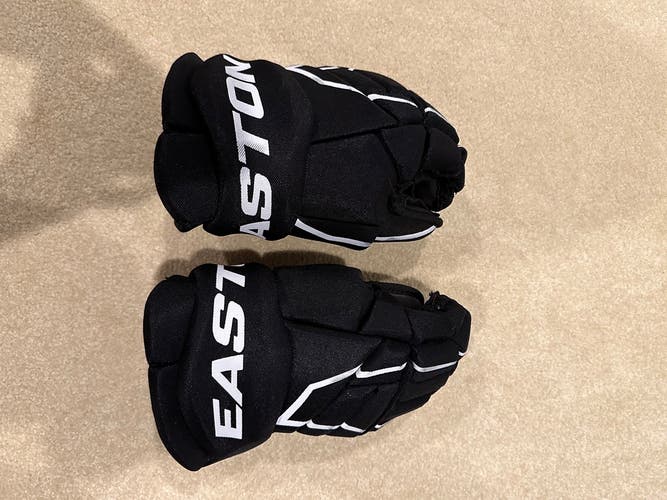 Easton Synergy 450 Gloves 13"