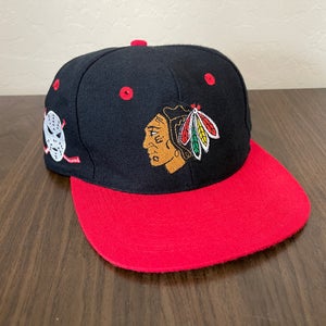 Chicago Blackhawks NHL HOCKEY VINTAGE 1990s LOGO 7Adjustable Snapback Cap Hat!