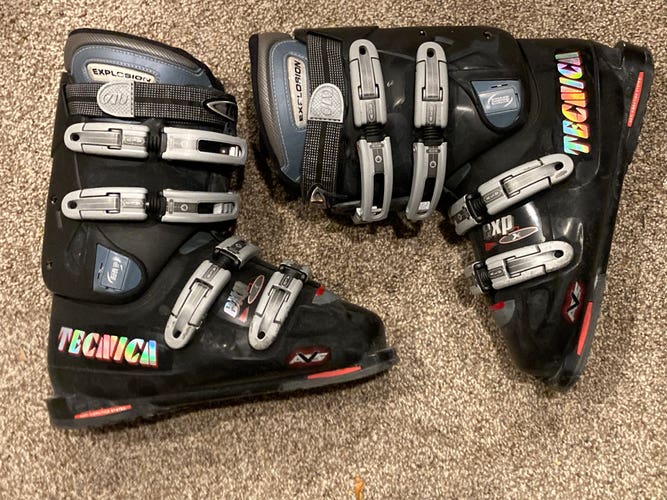 Women's Used Tecnica EXP with AVS All Mountain Ski Boots