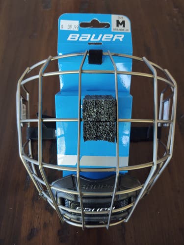 Silver Medium Bauer Profile II Facemask Full Cage Like New!