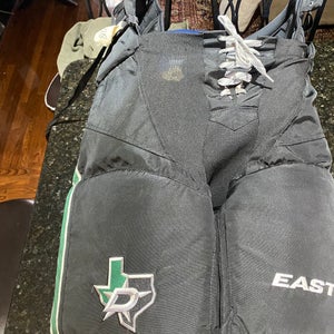 Senior barely Used Dallas Stars XL Easton pro Hockey Pants Pro Stock