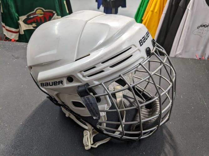 Used Small Bauer BHH2100S Helmet With Cage