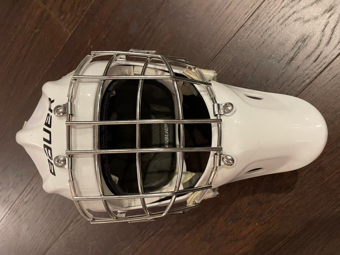 Used Bauer  940 Goalie Mask