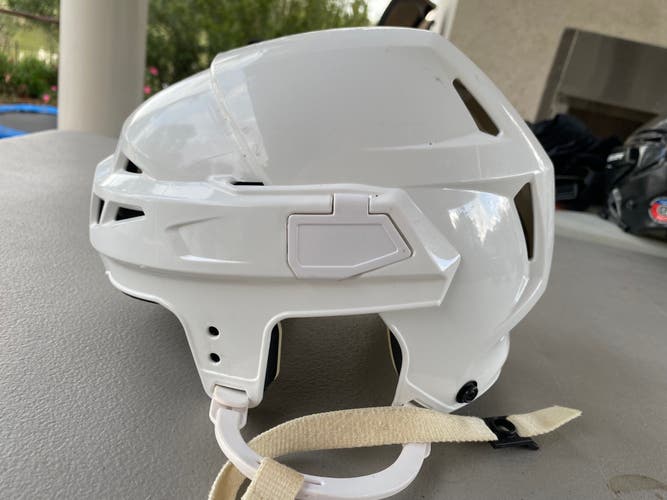 CCM Vector V08 Pro Stock Hockey Helmet Medium White 3518
