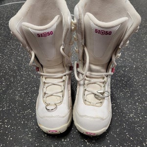Used 5150 Boots Junior 04 Girls' Snowboard Boots