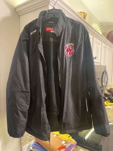 CCM mid weight jacket L