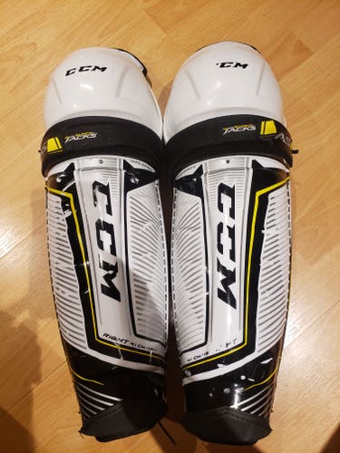 16" CCM Super Tacks AS1 Shin Pads