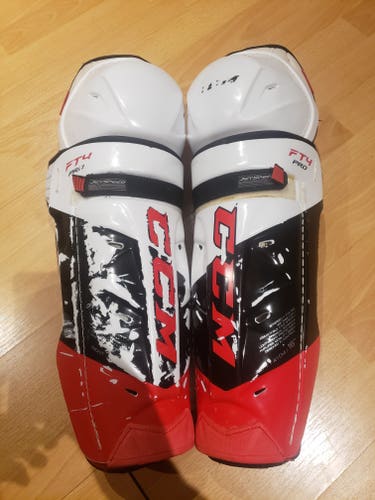 16" CCM Jetspeed FT4 Pro Shin Pads