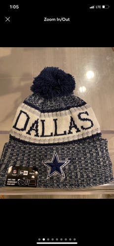 Dallas Cowboys Pom Winter Hat Youth size