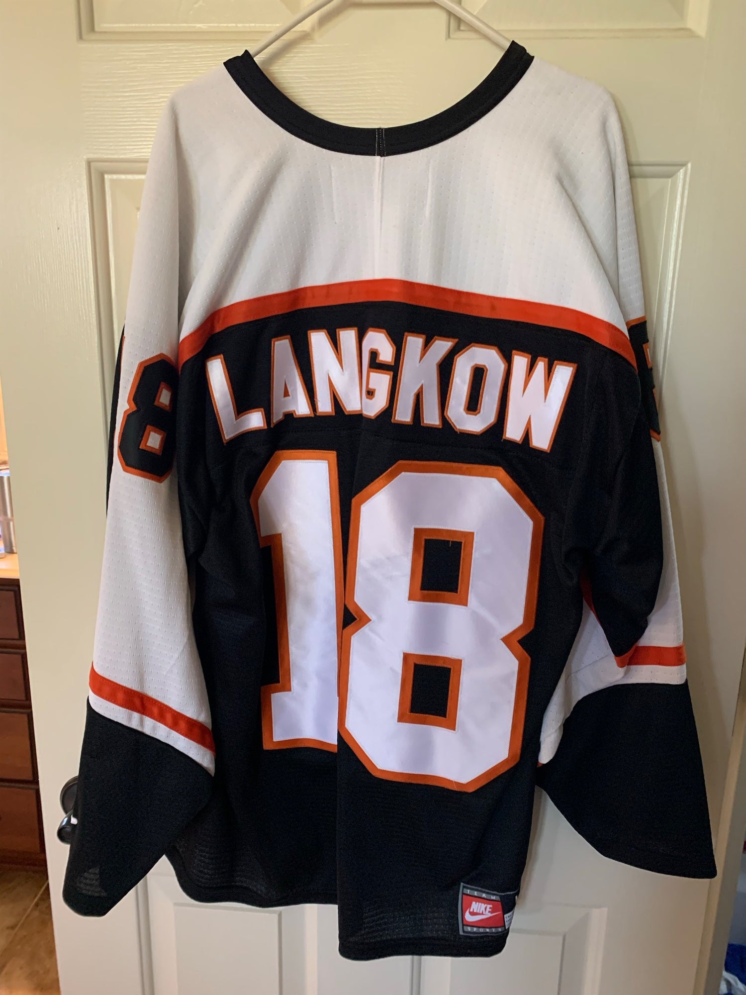 Philadelphia Flyers NHL Men's Fanatics Orange Logo Long Sleeve Shirt ~ NWT