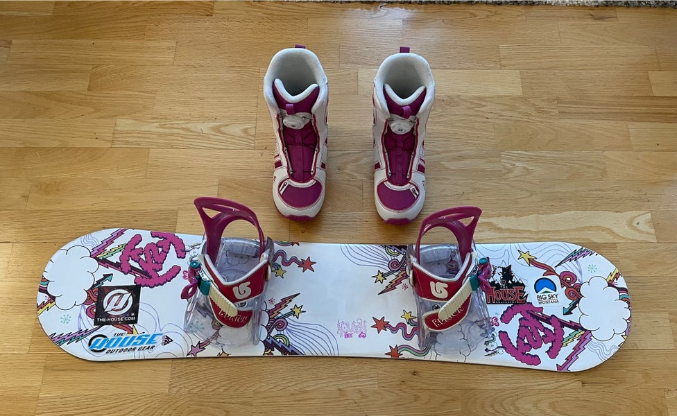 Kid's K2 With Bindings & Boots Medium Flex True Twin Lil Kano Snowboard