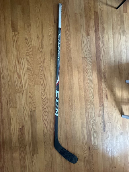 Senior TRUE A5.2 and Intermediate Left Hand Pro Stock Jetspeed Team Hockey Stick