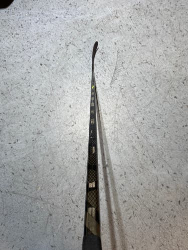 Senior Left Hand P28  Vapor FlyLite Hockey Stick