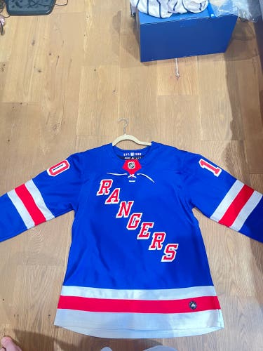 New York Rangers, JT Miller Jersey Size 52 Almost Like New