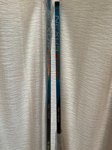 2-pack Senior Right Handed P92 77Flex New Nexus Sync Hockey Stick