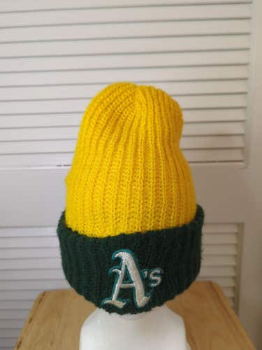 Vintage Oakland Athletics Winter Hat MLB Rossmor Industries