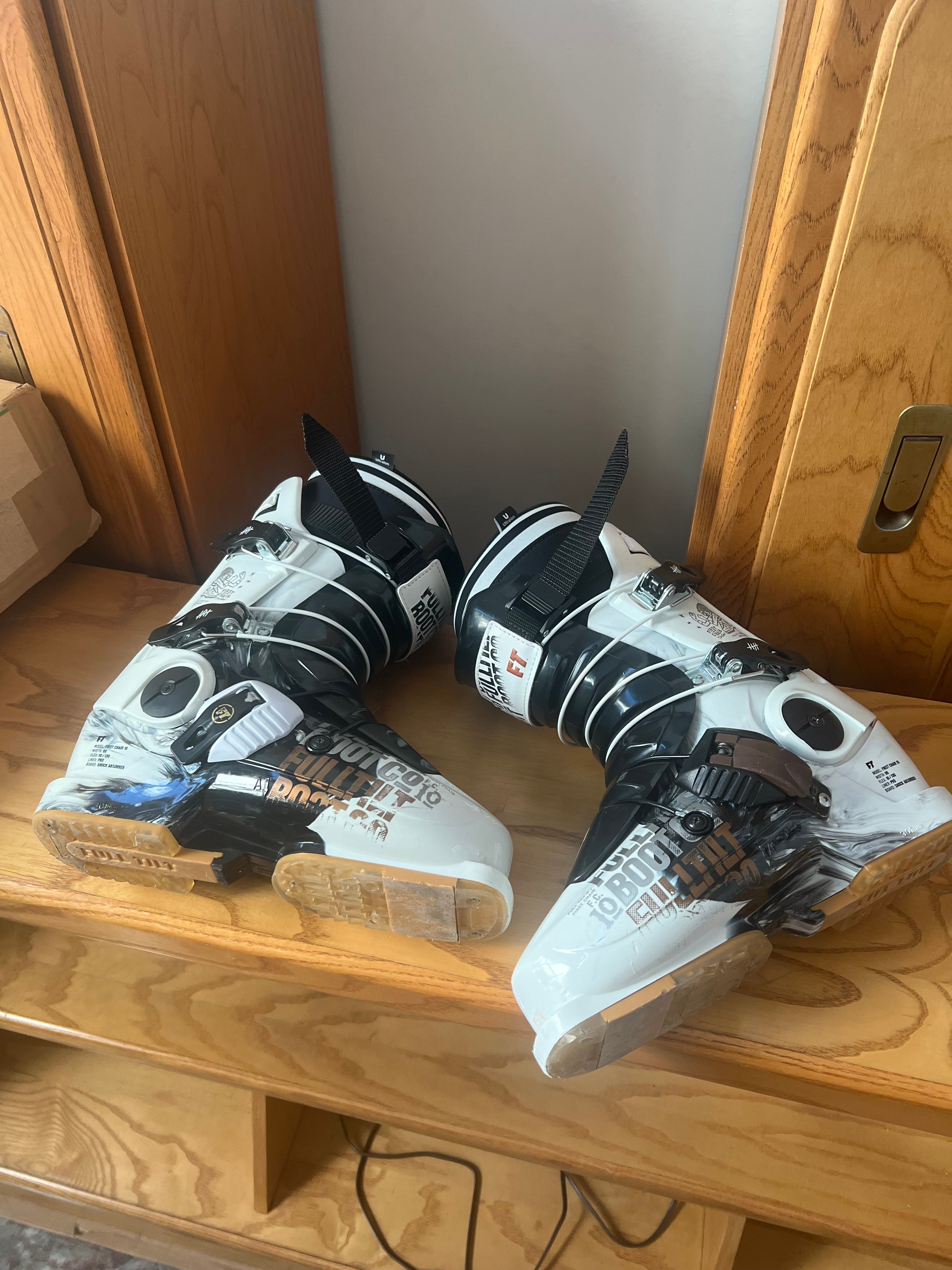Full Tilt First Chair 10 | SidelineSwap | Buy and Sell on