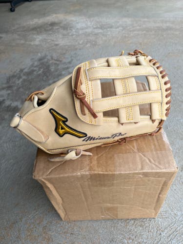 New Mizuno Pro First Base 13”