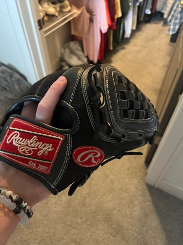 Pitcher's 12" Heart of the Hide Baseball Glove