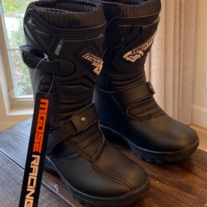 Moose M1.3 Youth size 13 motocross boots