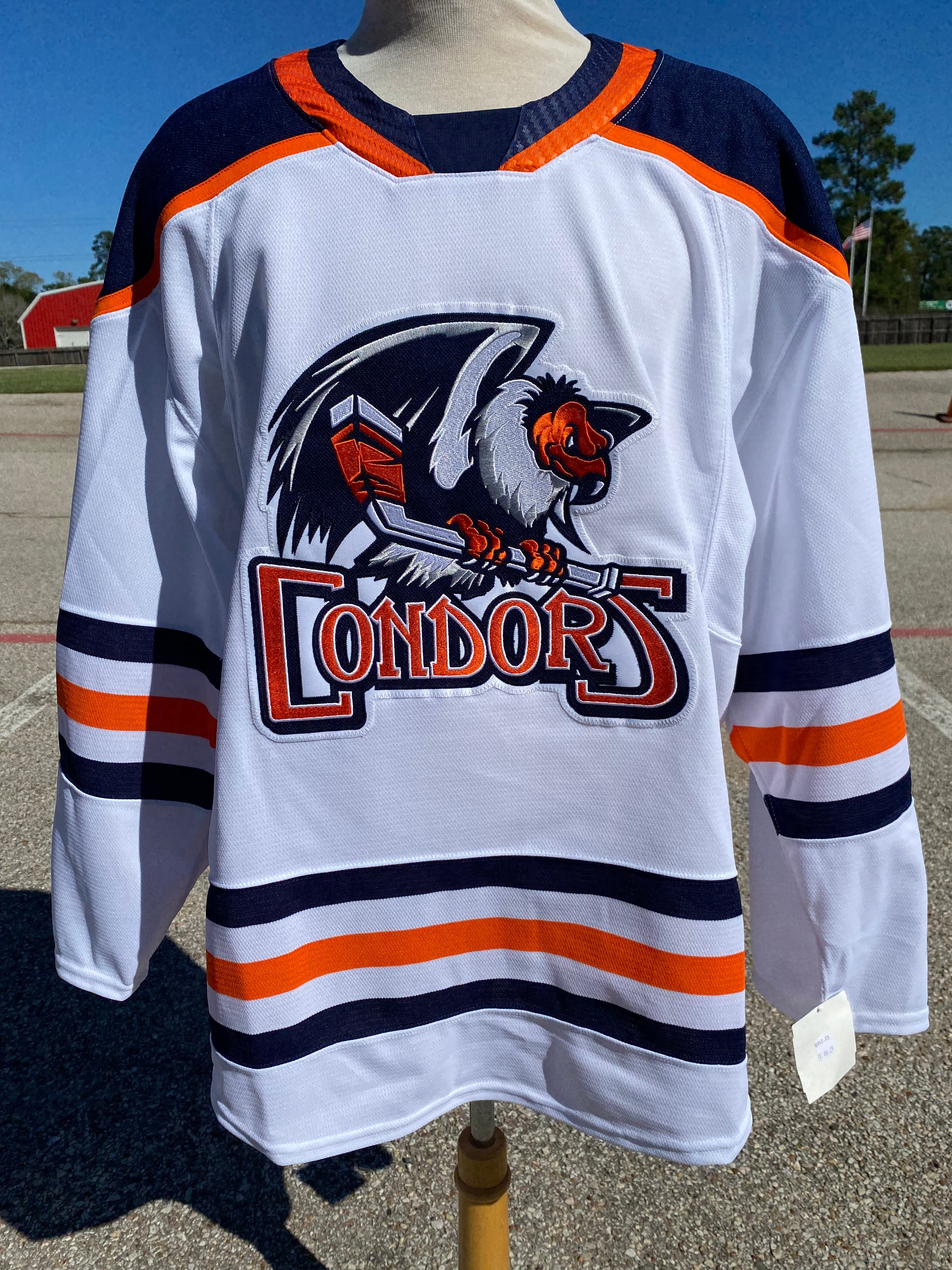 Been wanting a Bakersfield Condors jersey for a while now and so happy I  was able to get one with the 20th anniversary patch! This jersey will  eventually end up as a
