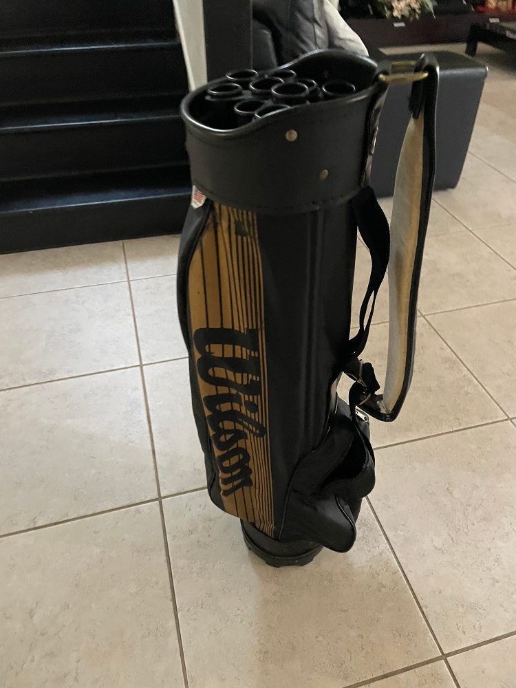 Wilson golf bag with Club dividers