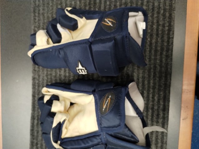 Cooper Super Pro North Stars Used Gloves 15
