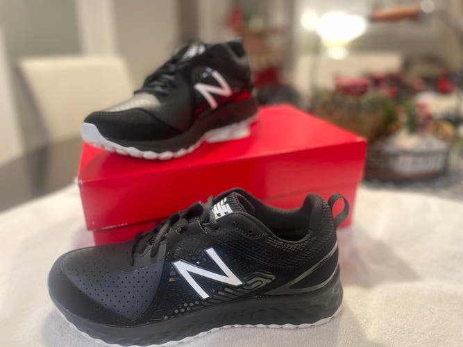 New Balance Fresh Foam V5 Turf