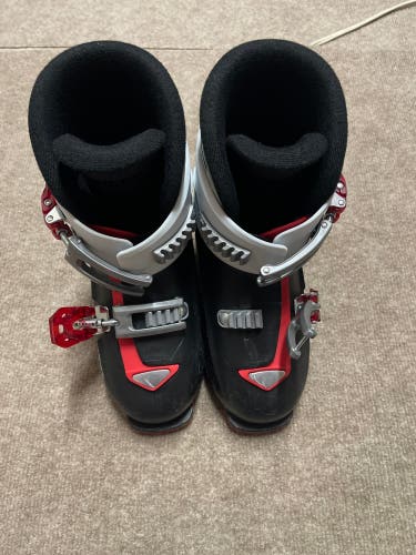 Roces Youth Adjustable Skiing Boots